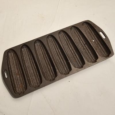 Griswold, Wagner to Lodge Cast Iron Cookware (G-JS)