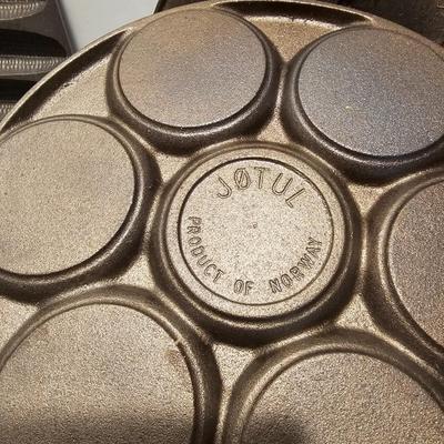 Griswold, Wagner to Lodge Cast Iron Cookware (G-JS)