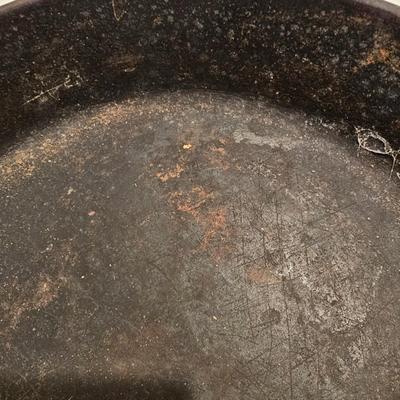 Griswold, Wagner to Lodge Cast Iron Cookware (G-JS)