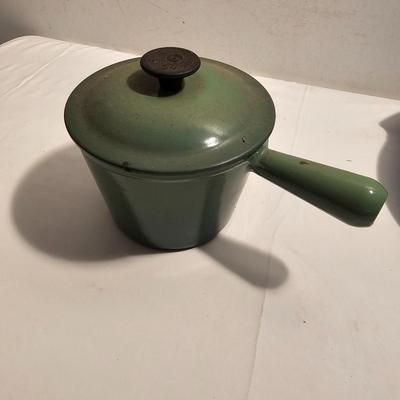 Le Creuset Cast Iron Cookware & More (G-JS)