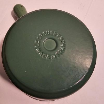 Le Creuset Cast Iron Cookware & More (G-JS)