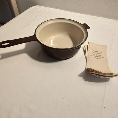 Le Creuset Cast Iron Cookware & More (G-JS)