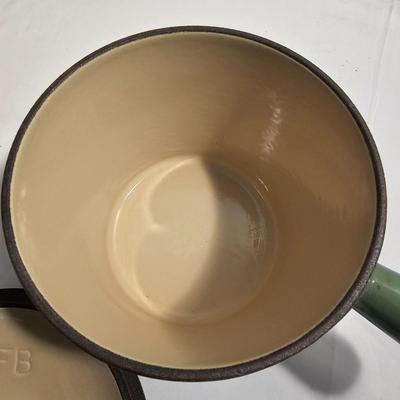 Le Creuset Cast Iron Cookware & More (G-JS)