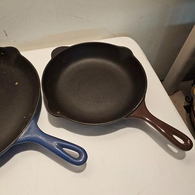 Le Creuset Cast Iron Cookware & More (G-JS)