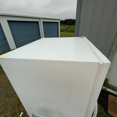 332 Upright Frigidaire Freezer