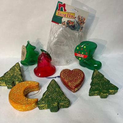Christmas Holiday Shaped treat boxes