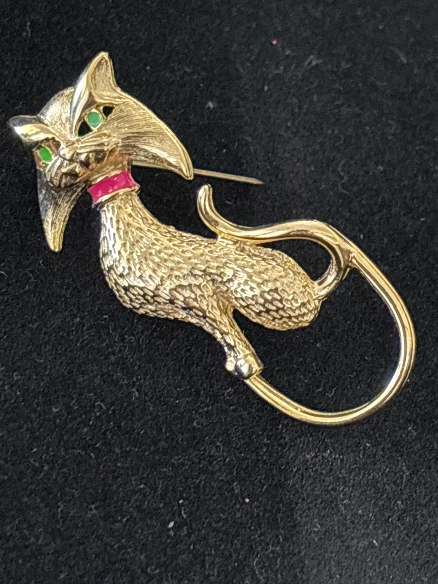 Vintage Full Cat Kitty With Green Eyes Gold Tone Brooch Pin Jewelry