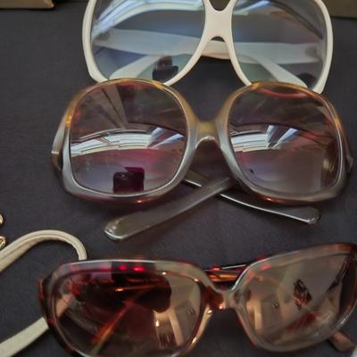 3 Pr. Retro Sunglasses
