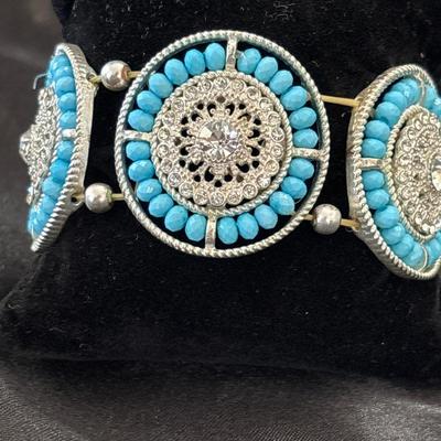 Southwestern Turquoise Style Circle Concho Stretchy bracelet