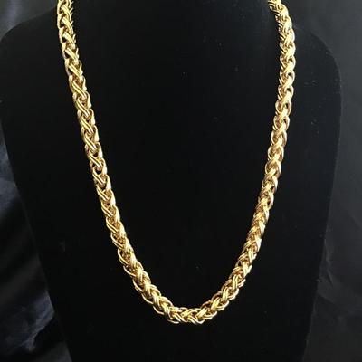 Anne klein / Gorsous chunky Gold toned necklace