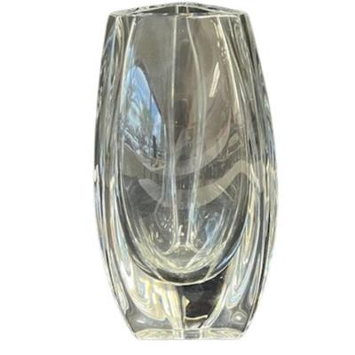 Baccarat Bouton D. Vase