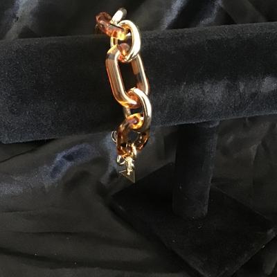 Serafina tortoise and gold link bracelet
