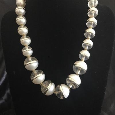 Vintage, chunky pearl and clear beaded necklace