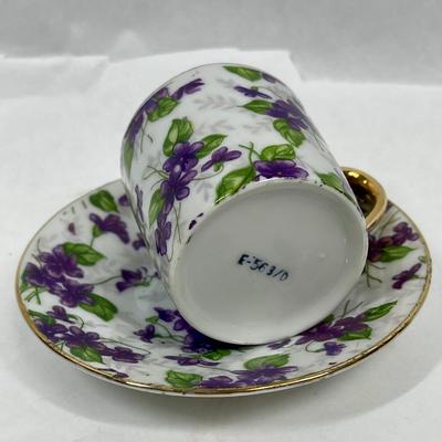 Vintage Demitasse Teacup & Saucer Purple Violets with Gold trim Inarco Japan