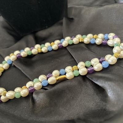 Vintage 1986 Avon Impressionistic Pastels Beaded Faux Pearl Necklace
