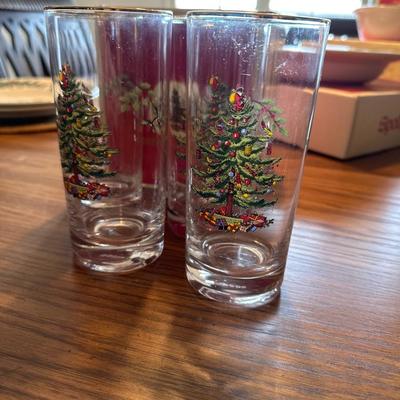 Spode Christmas tree tumblers new in box Set of four