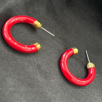 vintage jewelry antique pin earrings brother With red bracelet