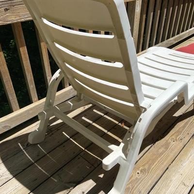 Plastic Patio Lounge Chair