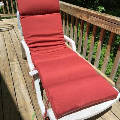 Plastic Patio Lounge Chair