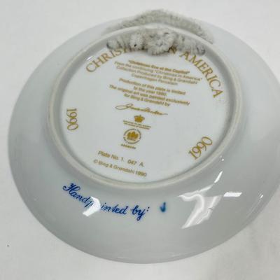 5 Collector Plates - Christmas in America