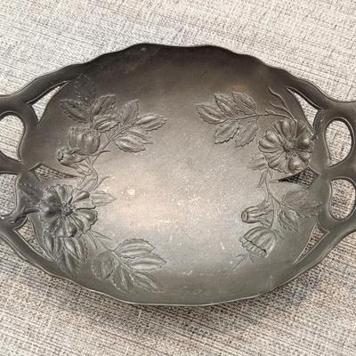 Antique Art Nouveau Pewter bowl tray Floral motif. @1905-1910 Jugendstil