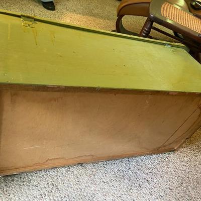 Vintage Medium Green Chest