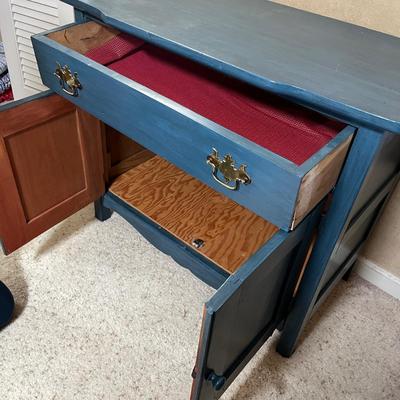 Antiqued Wash Stand