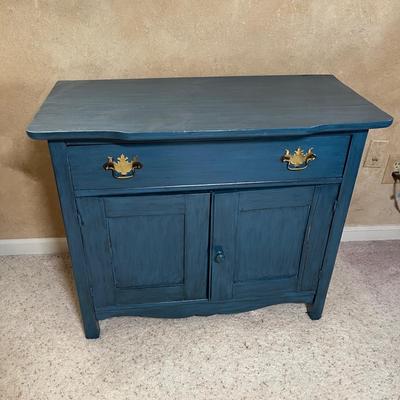 Antiqued Wash Stand