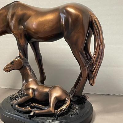 Treasure of Nature Mom and Baby Horses Figurine