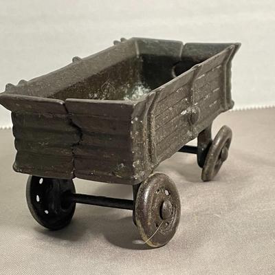 Vintage Cast Iron Stake Side Wagon