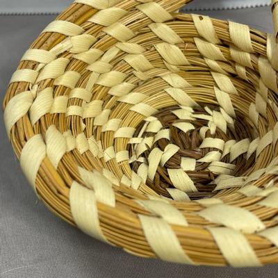 Small Gullah Pine and Sweetgrass Basket