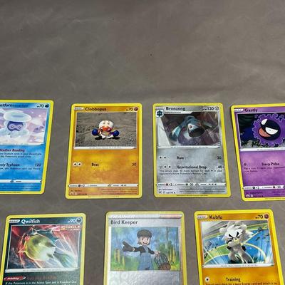 11 Pokemon Cards