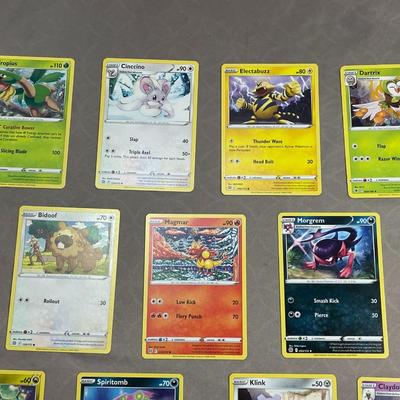 11 Pokemon Cards from 2022