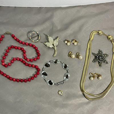 Group of Unmarked Jewelry