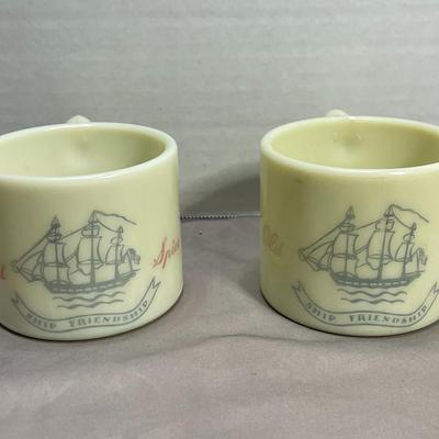 2 Vintage Old Spice Friendship Shaving Mugs