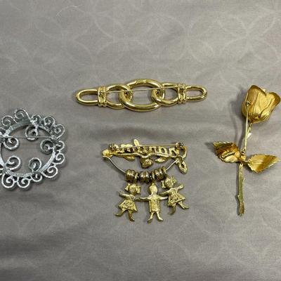 Signed Brooches - Monet, Sarah Cov, Giovanni, K.I.S.