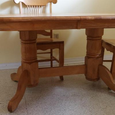 Rowan Oaks Dining Table with 6 Chairs & Leaf (See Description)