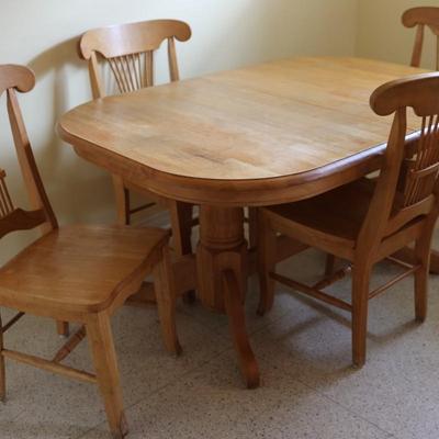 Rowan Oaks Dining Table with 6 Chairs & Leaf (See Description)