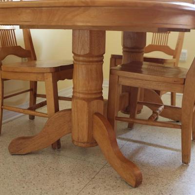Rowan Oaks Dining Table with 6 Chairs & Leaf (See Description)