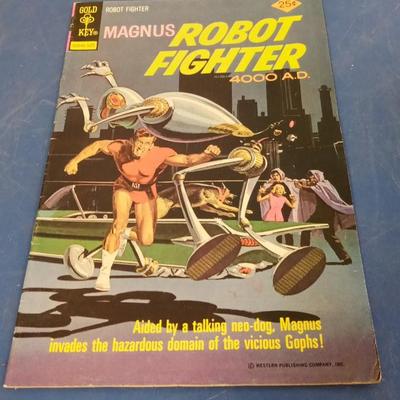 LOT 174 VINTAGE ROBOT FIGHTER COMIC BOOK