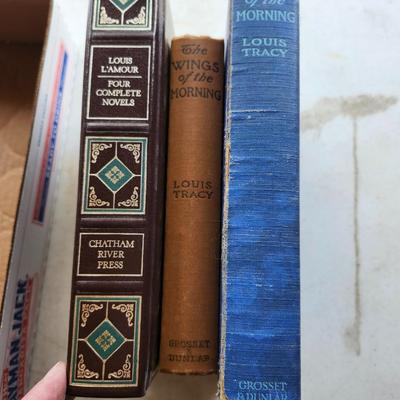 Vintage Books lot 'The Wings of the Morning" by Louis Tracy 1903