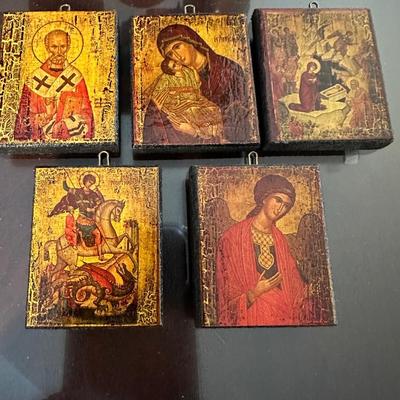 Lot of 5 small icons