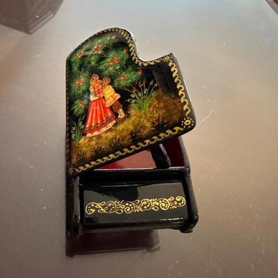 Russian lacquer piano box