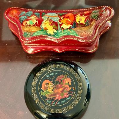 Pair of Russian lacquer . Rare Red color