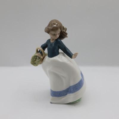 Nao by Lladro - Girl with Flower Basket