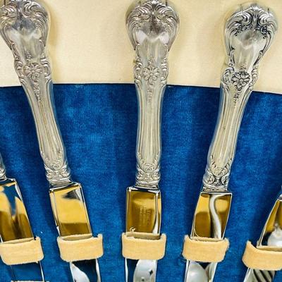 Towle Old Master Sterling USA flatware in chest 62 pieces over 7 lbs of sterling silver