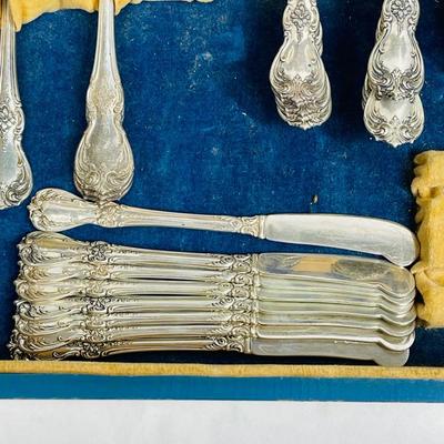 Towle Old Master Sterling USA flatware in chest 62 pieces over 7 lbs of sterling silver