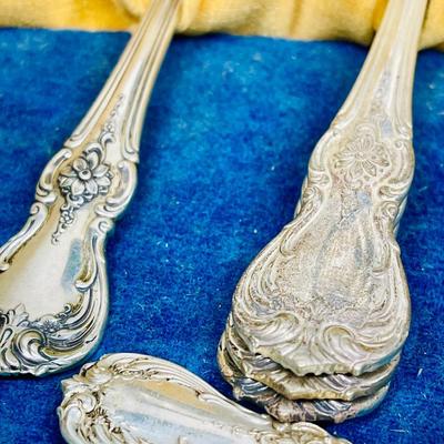 Towle Old Master Sterling USA flatware in chest 62 pieces over 7 lbs of sterling silver