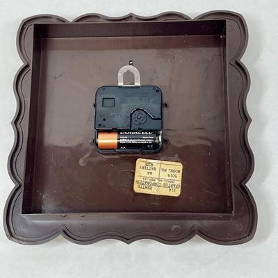 Vintage Spartus Quartz Faux Wood Wall Clock