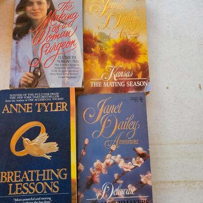Paperback Fiction book lot including Jane Dailey